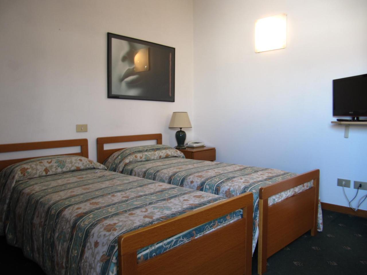 Hotel Rizzi Monticello Conte Otto Εξωτερικό φωτογραφία